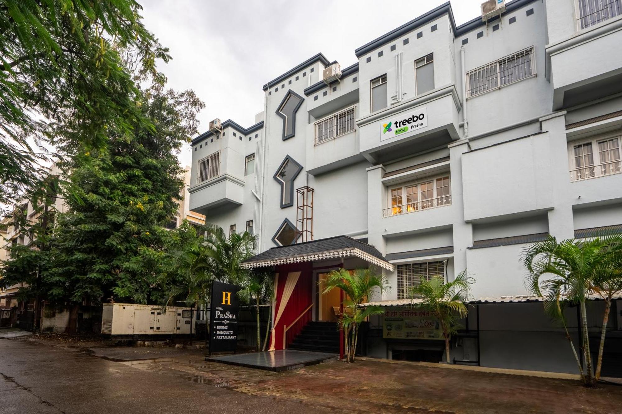 Treebo Prasha Hotel นาสิก ภายนอก รูปภาพ