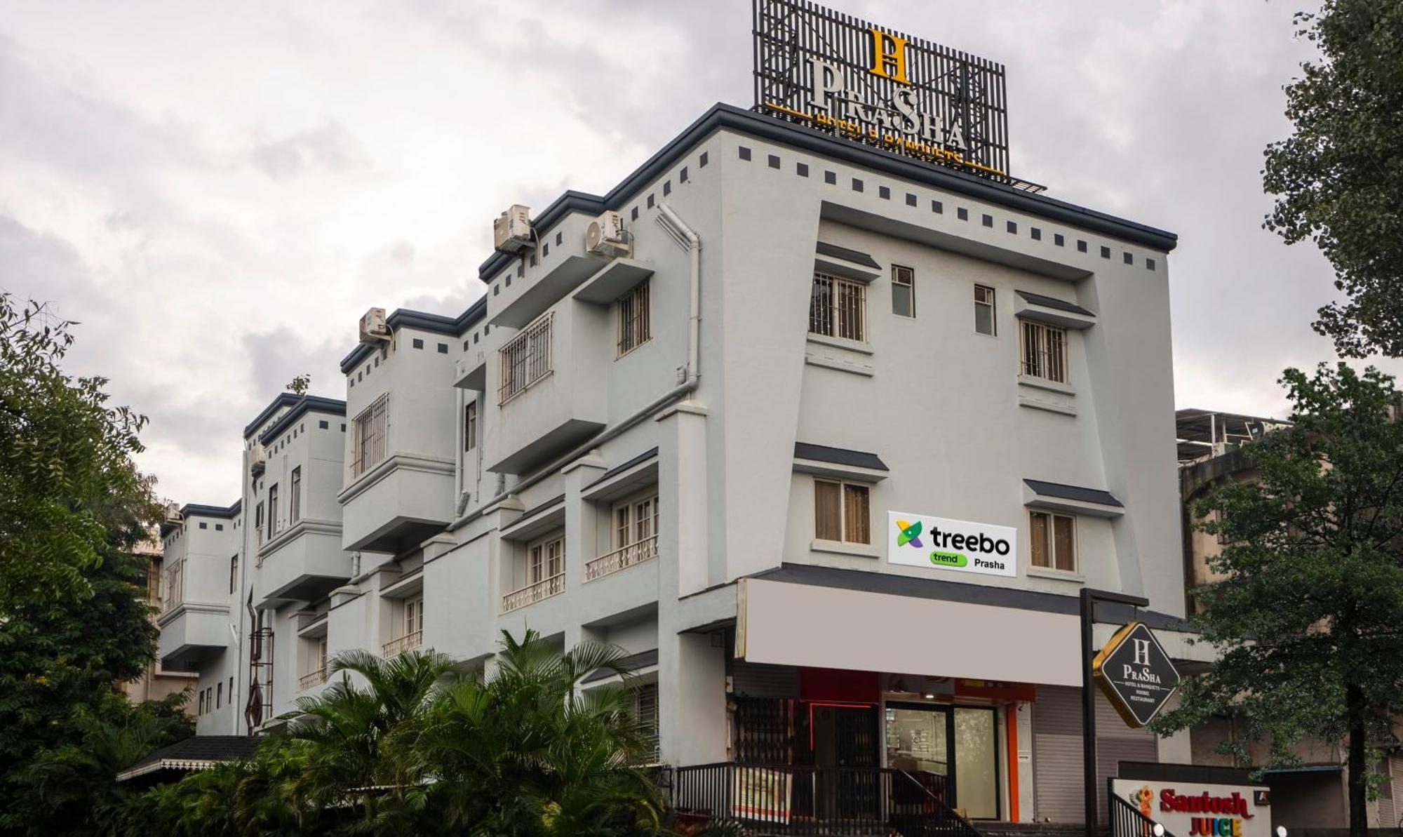 Treebo Prasha Hotel นาสิก ภายนอก รูปภาพ